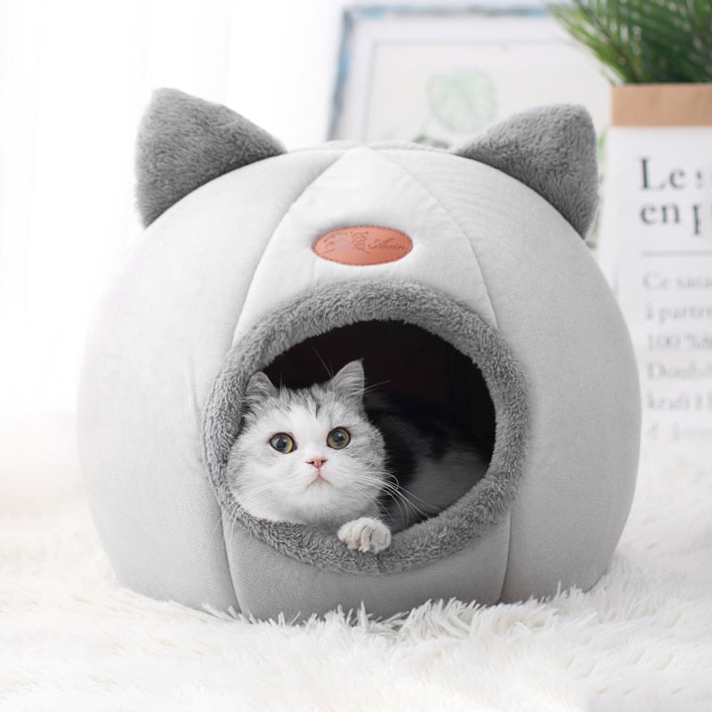 KittyCove™ Cozy Winter Cat Bed For Larger Cats